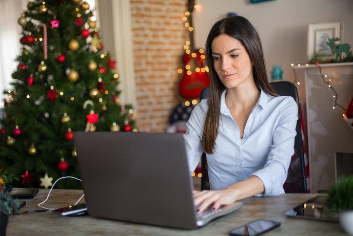 Profiter du temps des Fêtes pour trouver un travail : c’est possible!