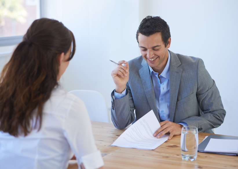 L’agence de placement, l’agence de recrutement et le chasseur de têtes : qui choisir?